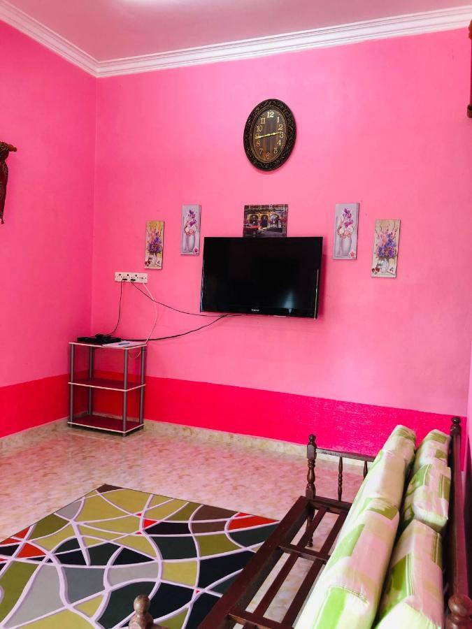 Homestay Tok Abah Dalam Rhu 파시르푸테 외부 사진