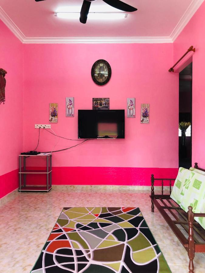 Homestay Tok Abah Dalam Rhu 파시르푸테 외부 사진